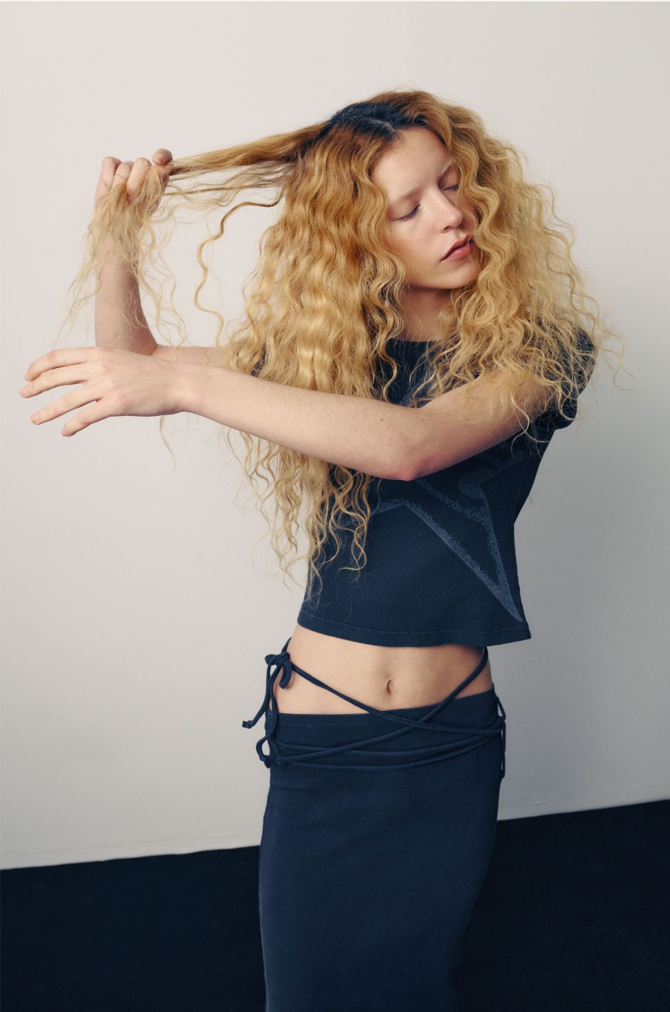 חצאית מידי ריב לנשים